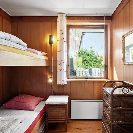 3 Bedroom Beautiful In Ferienhaus Hesselager